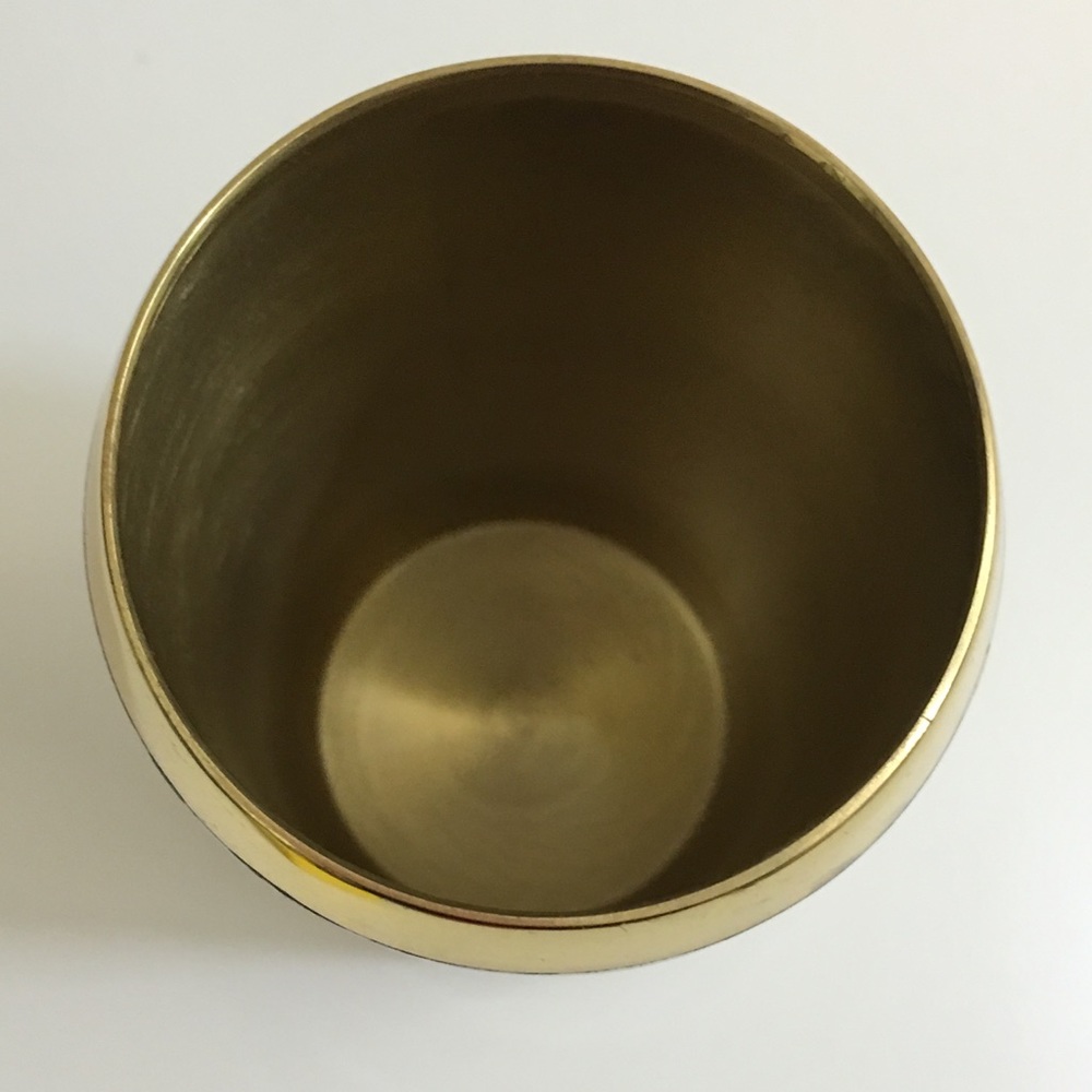 Southern Living Shell Gold Brass Bathroom Toothbrush Holder - Picture 3 of 6